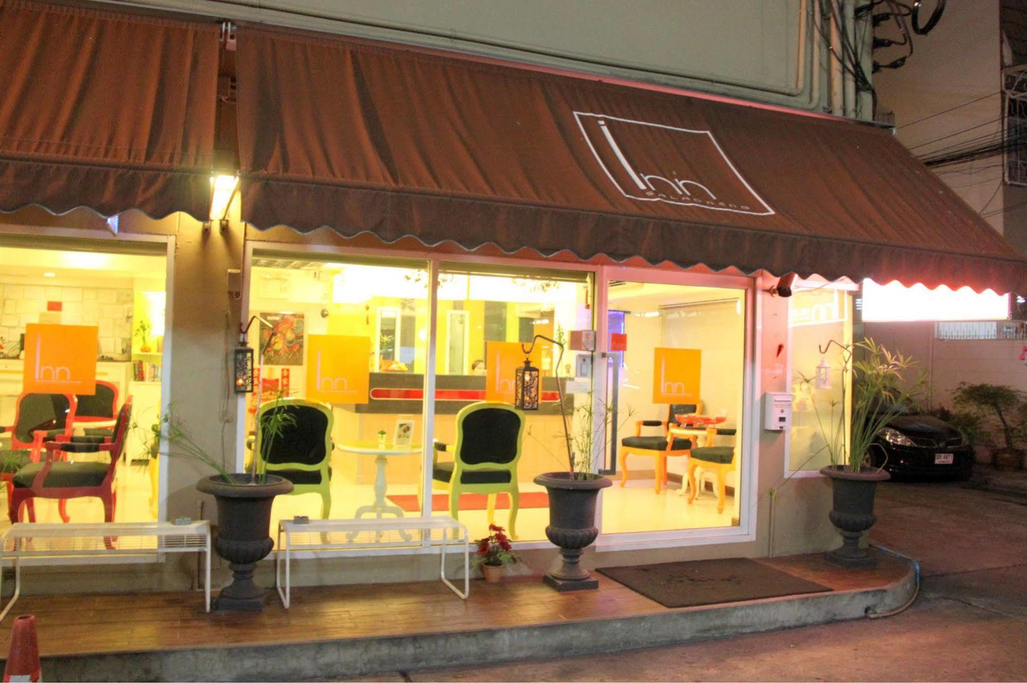 The Inn Saladaeng Bangkok Exteriör bild
